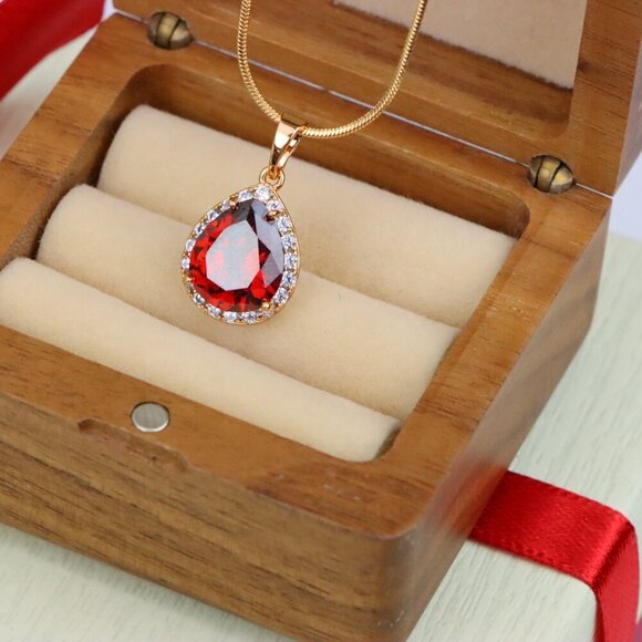 "Teardrop Red Pendant with Crystal Border in Elegant Rose Gold Setting, XPPT1618 - Picture 13 of 13